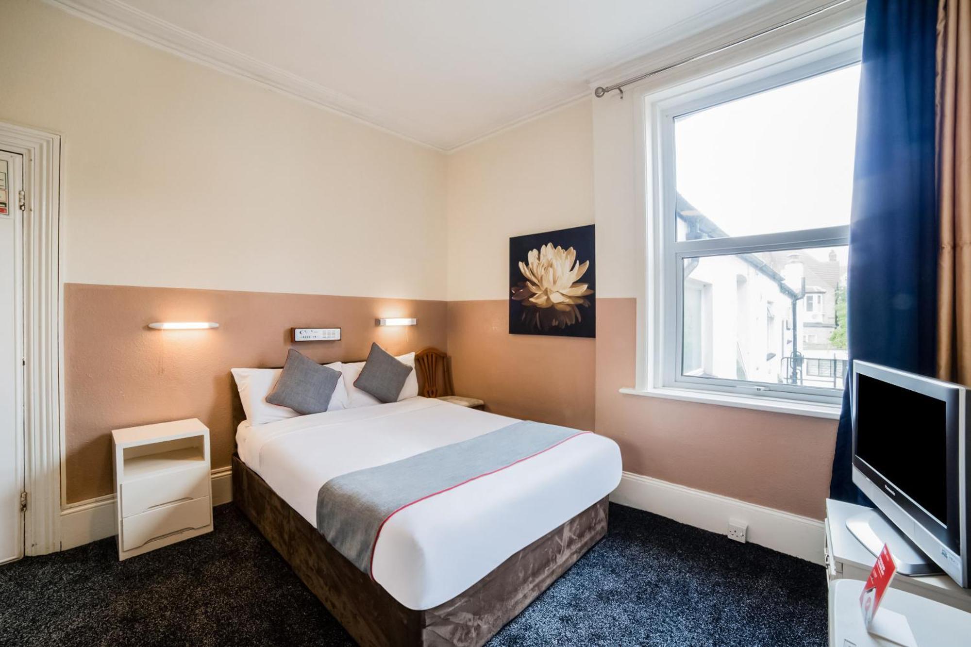 Devine Beach Hotel, Westcliff Southend-On-Sea Zewnętrze zdjęcie