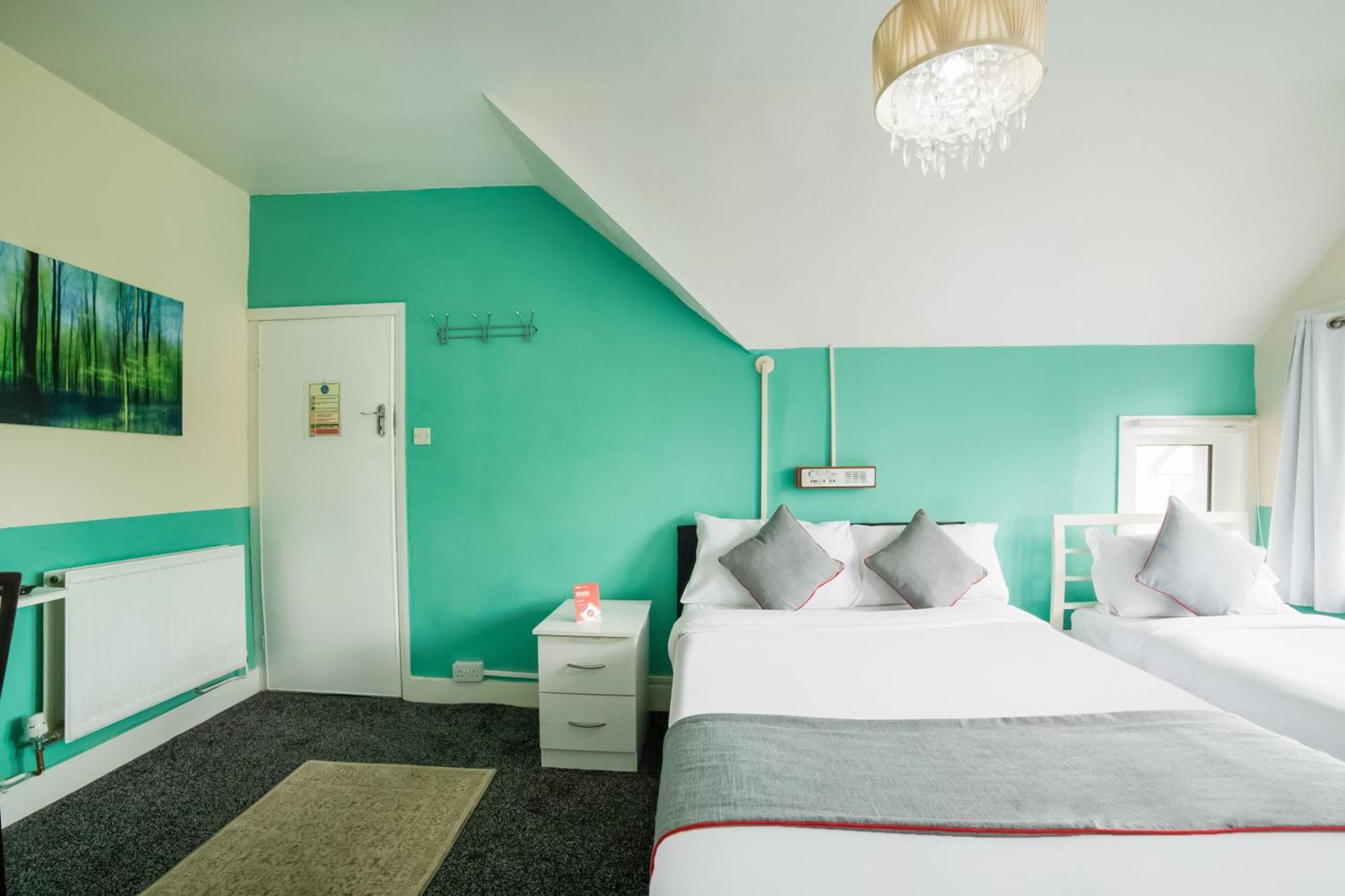 Devine Beach Hotel, Westcliff Southend-On-Sea Zewnętrze zdjęcie